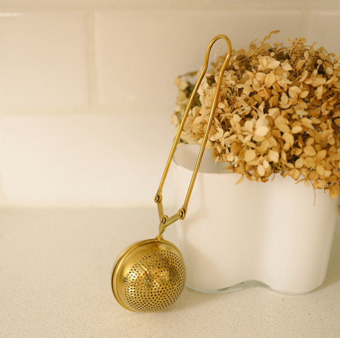 Gold Stainless Steel Tea Strainer | Infuser | Bestseller Bamboo Switch
